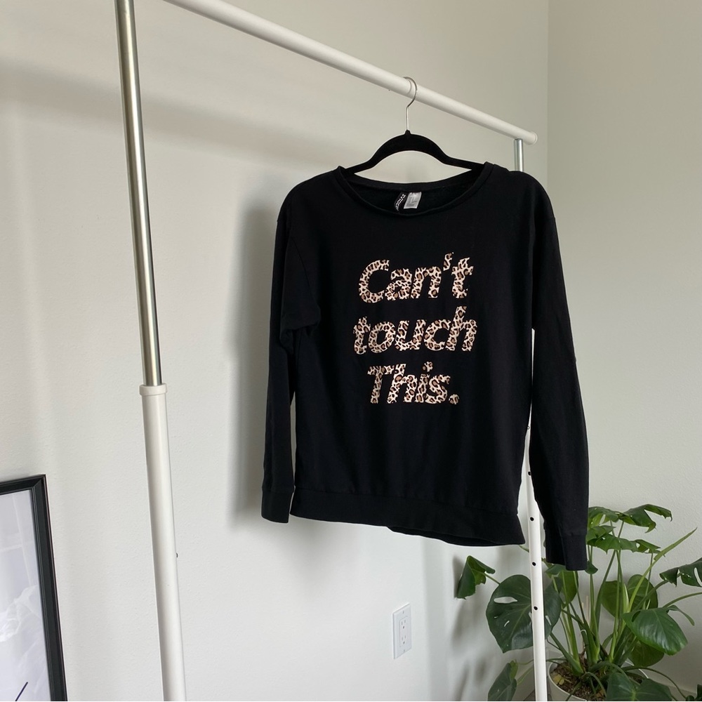 💁🏻‍♀️ H&M “Can’t Touch This” Black Sweater